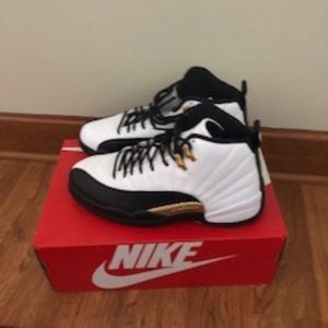 Jordan 12 Taxis